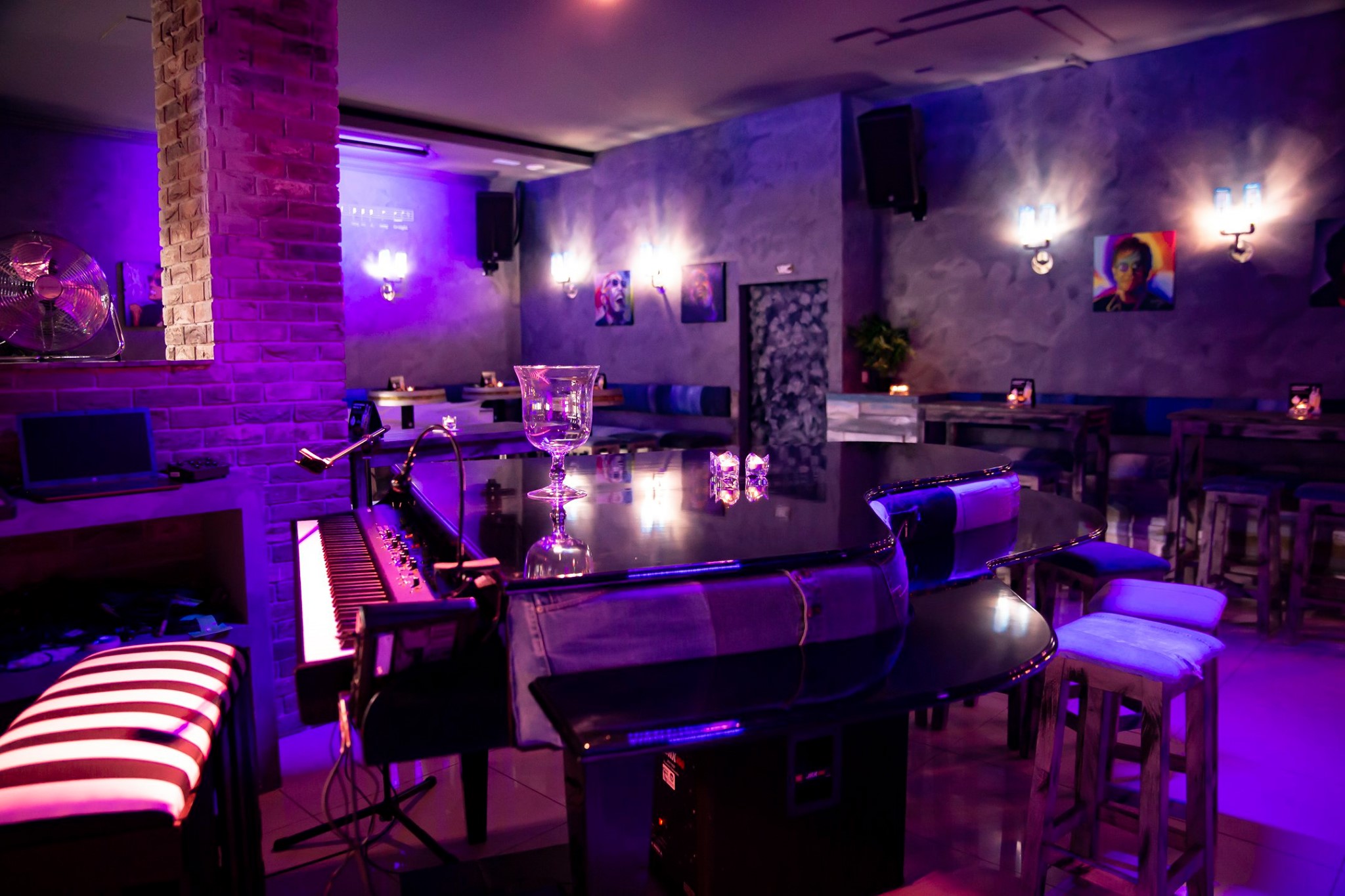 Do – Re – Mi Party & Piano Bar
